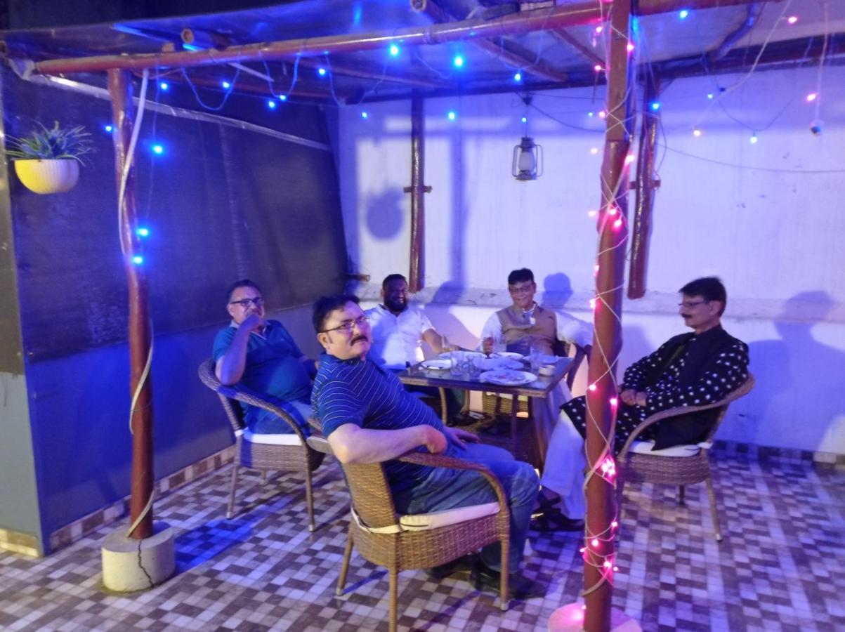 Maplewood Guest House, Neeti Bagh, New Delhiit Is A Boutiqu Guest House - Room 5 Luaran gambar