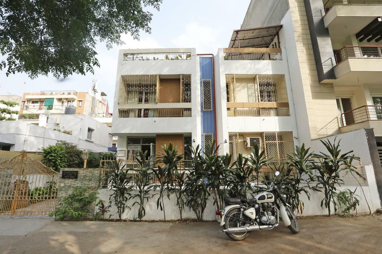 Maplewood Guest House, Neeti Bagh, New Delhiit Is A Boutiqu Guest House - Room 5 Luaran gambar