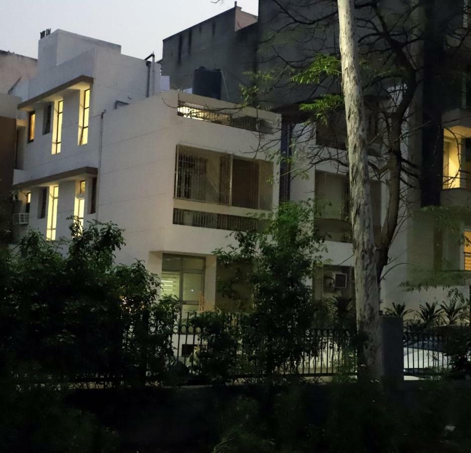 Maplewood Guest House, Neeti Bagh, New Delhiit Is A Boutiqu Guest House - Room 5 Luaran gambar