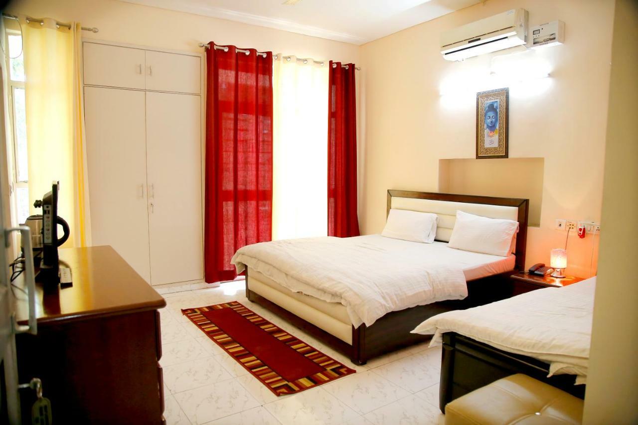 Maplewood Guest House, Neeti Bagh, New Delhiit Is A Boutiqu Guest House - Room 5 Luaran gambar
